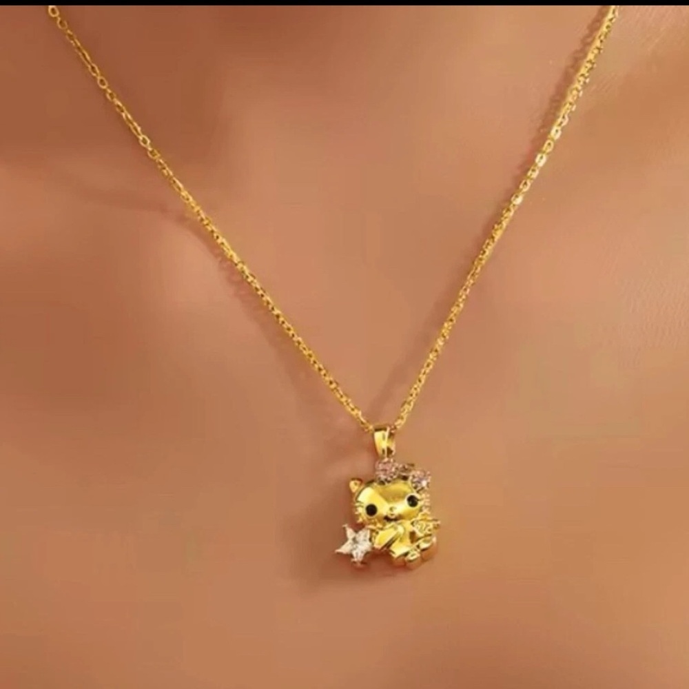 18K Gold Hello Kitty Angel Holding Diamond Star Pendant Necklace Sanrio Kawaii - Picture 2 of 4